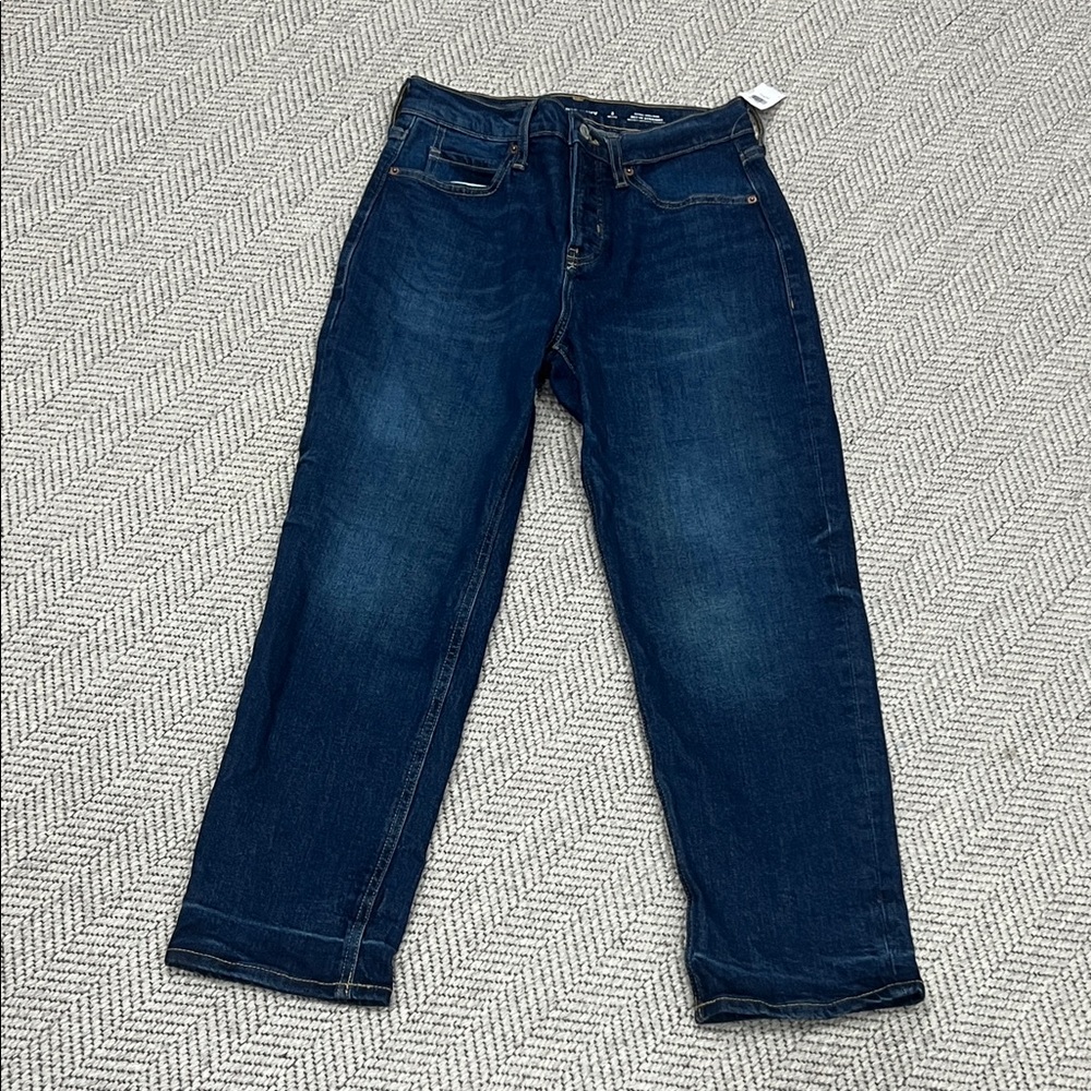 Old Navy Women’s Extra High-Rise Sky-Hi Straight Jeans
